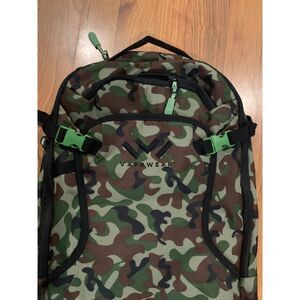 VAPRWEAR Hydration and Vape Ready Backpack for Hiking Running Cycling HYDROVAPE